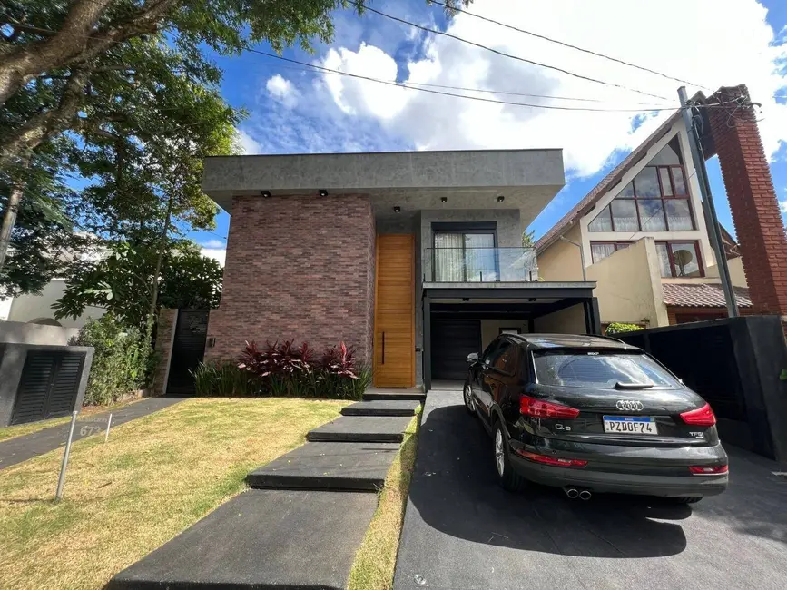 Foto 1 de Casa com 4 quartos à venda, 360m2 em Alphaville, Santana De Parnaiba - SP