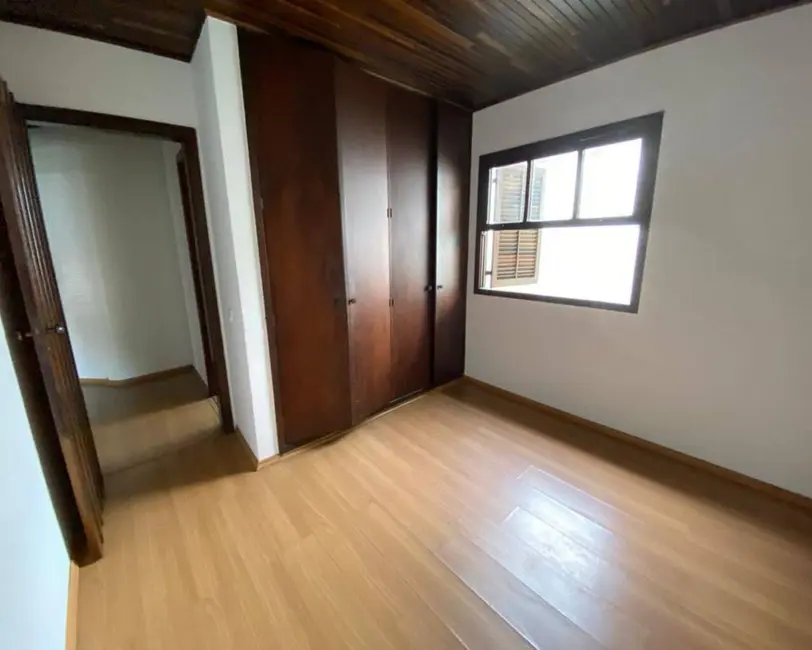 Casa à venda, 324m2 em Alphaville, Santana De Parnaiba - SP - imagem 3 Foto 3 de Casa à venda, 324m2 em Alphaville, Santana De Parnaiba - SP