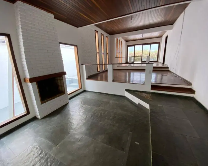 Foto 1 de Casa à venda, 324m2 em Alphaville, Santana De Parnaiba - SP