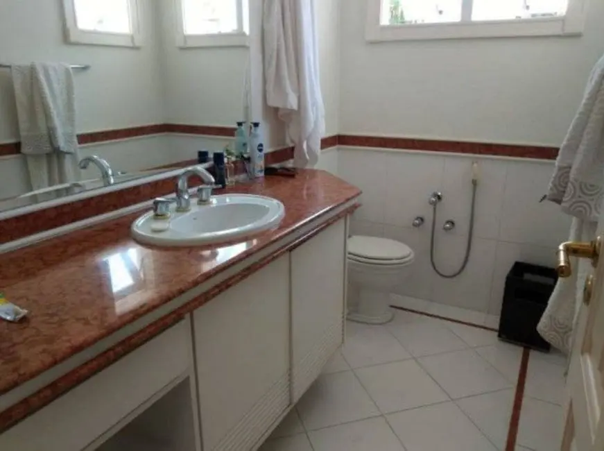 Casa com 6 quartos à venda, 850m2 em Alphaville Residencial Dois, Barueri - SP - imagem 8 Foto 8 de Casa com 6 quartos à venda, 850m2 em Alphaville Residencial Dois, Barueri - SP