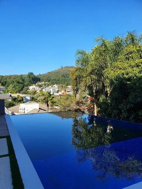 Foto 1 de Casa com 5 quartos à venda e para alugar, 760m2 em Alphaville, Santana De Parnaiba - SP