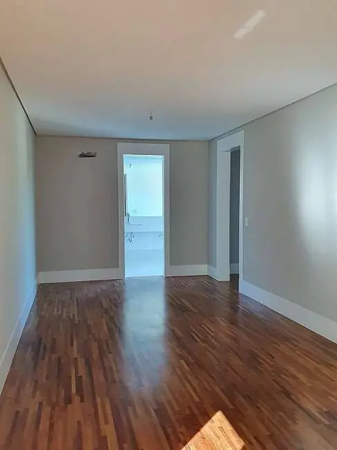 Foto 3 de Casa com 5 quartos à venda e para alugar, 760m2 em Alphaville, Santana De Parnaiba - SP