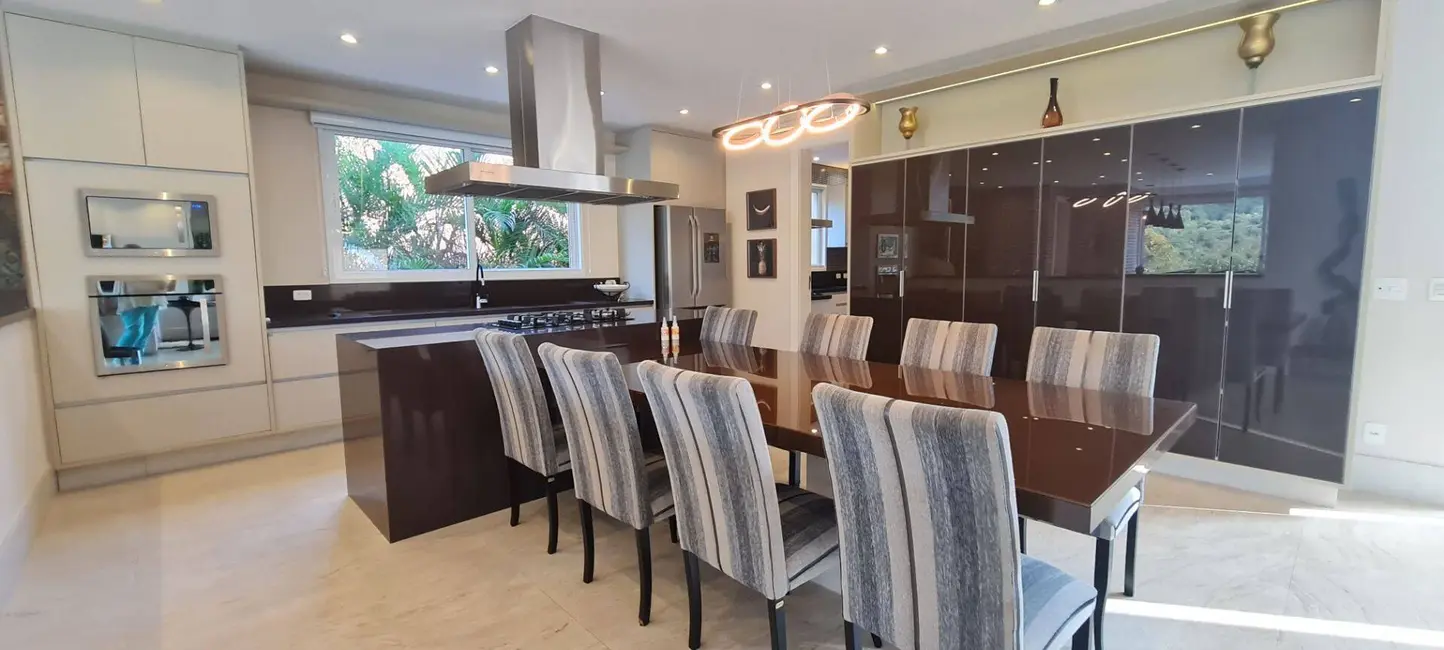 Foto 2 de Casa com 5 quartos à venda e para alugar, 504m2 em Alphaville, Santana De Parnaiba - SP