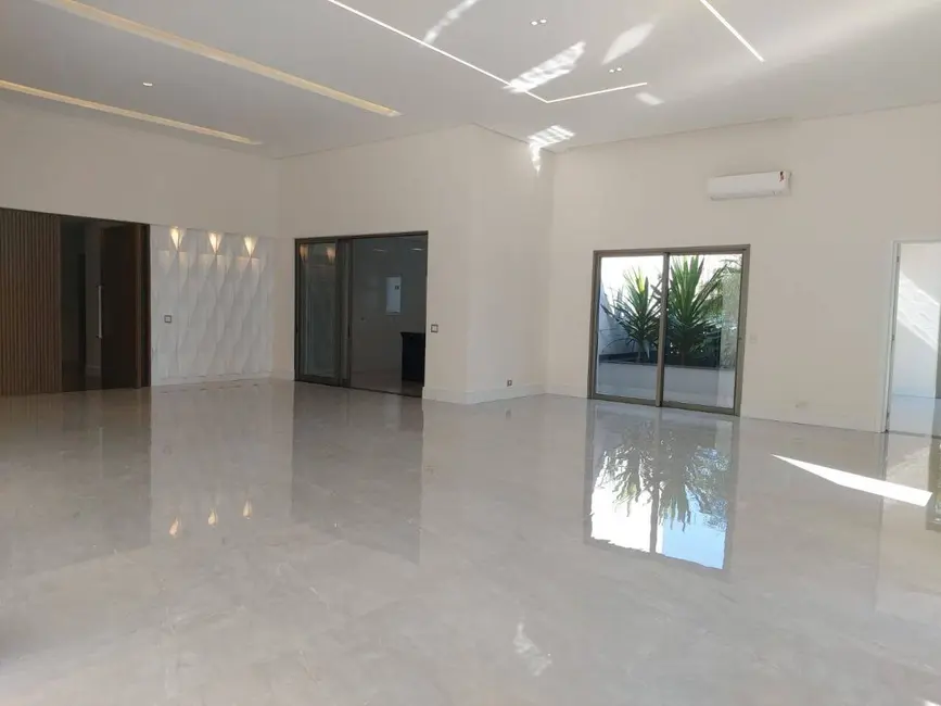 Foto 2 de Casa com 4 quartos à venda, 1520m2 em Residencial Tamboré, Barueri - SP