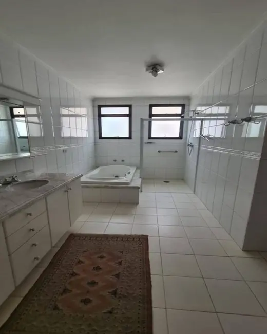 Casa com 4 quartos à venda, 1120m2 em Alphaville Residencial Um, Barueri - SP - imagem 7 Foto 7 de Casa com 4 quartos à venda, 1120m2 em Alphaville Residencial Um, Barueri - SP