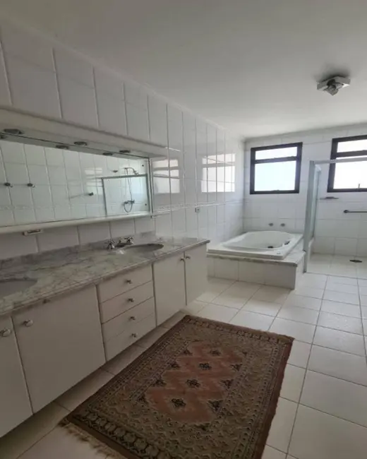 Casa com 4 quartos à venda, 1120m2 em Alphaville Residencial Um, Barueri - SP - imagem 3 Foto 3 de Casa com 4 quartos à venda, 1120m2 em Alphaville Residencial Um, Barueri - SP