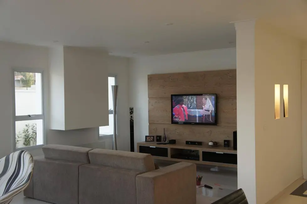 Casa com 4 quartos para alugar, 454m2 em Alphaville, Santana De Parnaiba - SP - imagem 8 Foto 8 de Casa com 4 quartos para alugar, 454m2 em Alphaville, Santana De Parnaiba - SP