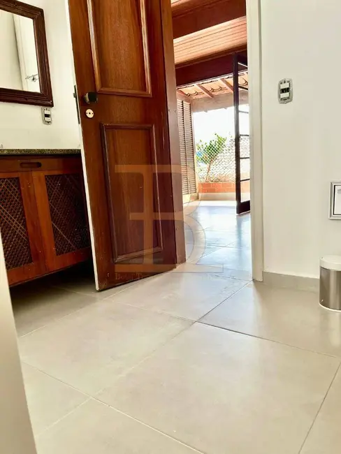 Casa com 4 quartos à venda, 1740m2 em Tamboré, Santana De Parnaiba - SP - imagem 9 Foto 9 de Casa com 4 quartos à venda, 1740m2 em Tamboré, Santana De Parnaiba - SP