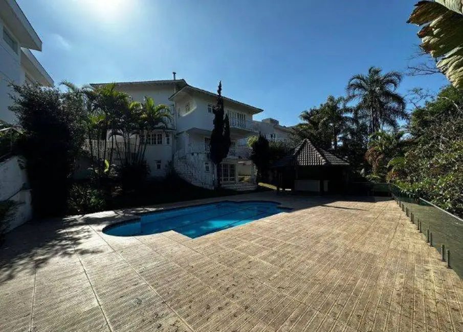 Casa com 4 quartos à venda, 1740m2 em Tamboré, Santana De Parnaiba - SP - imagem 1 Foto 1 de Casa com 4 quartos à venda, 1740m2 em Tamboré, Santana De Parnaiba - SP