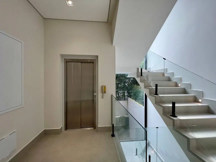 Foto 5 de Casa com 5 quartos à venda, 1200m2 em Tamboré, Santana De Parnaiba - SP