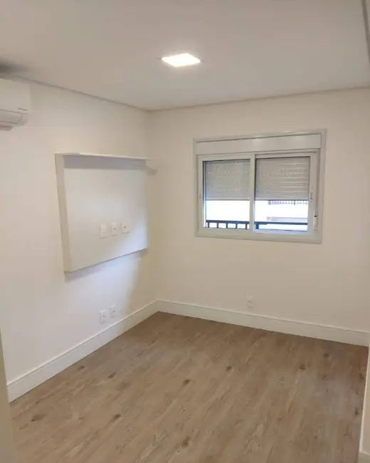 Foto 4 de Apartamento com 3 quartos à venda e para alugar, 110m2 em Alphaville Empresarial, Barueri - SP