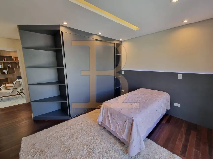 Casa com 4 quartos à venda, 770m2 em Alphaville, Santana De Parnaiba - SP - imagem 9 Foto 9 de Casa com 4 quartos à venda, 770m2 em Alphaville, Santana De Parnaiba - SP