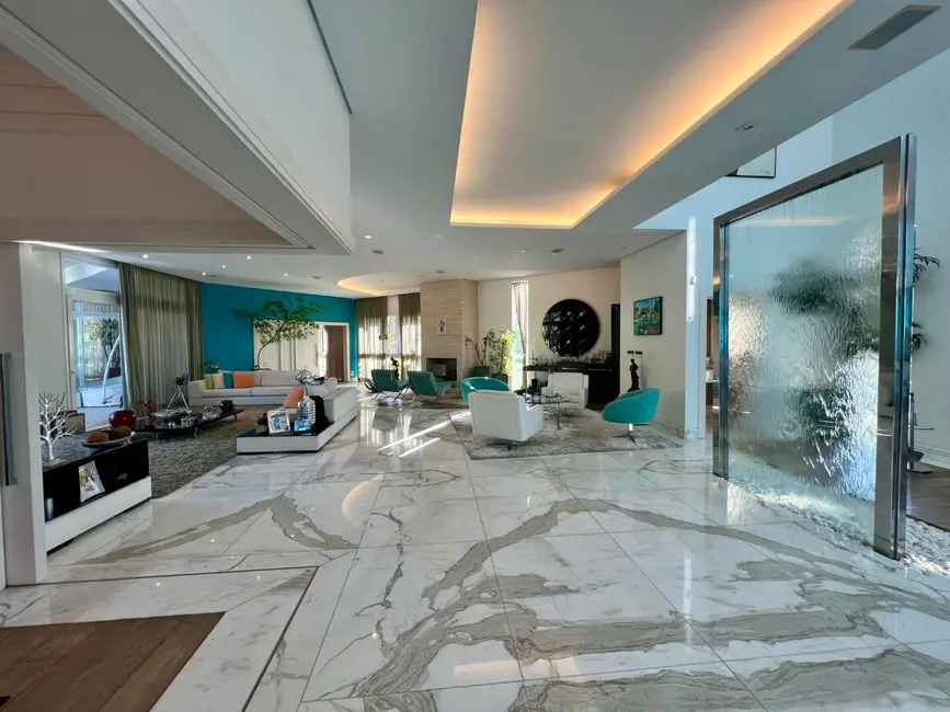 Foto 2 de Casa com 4 quartos à venda, 1500m2 em Tamboré, Santana De Parnaiba - SP