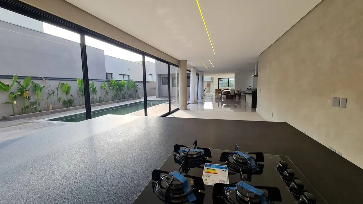 Casa com 4 quartos à venda, 630m2 em Alphaville, Santana De Parnaiba - SP - imagem 3 Foto 3 de Casa com 4 quartos à venda, 630m2 em Alphaville, Santana De Parnaiba - SP