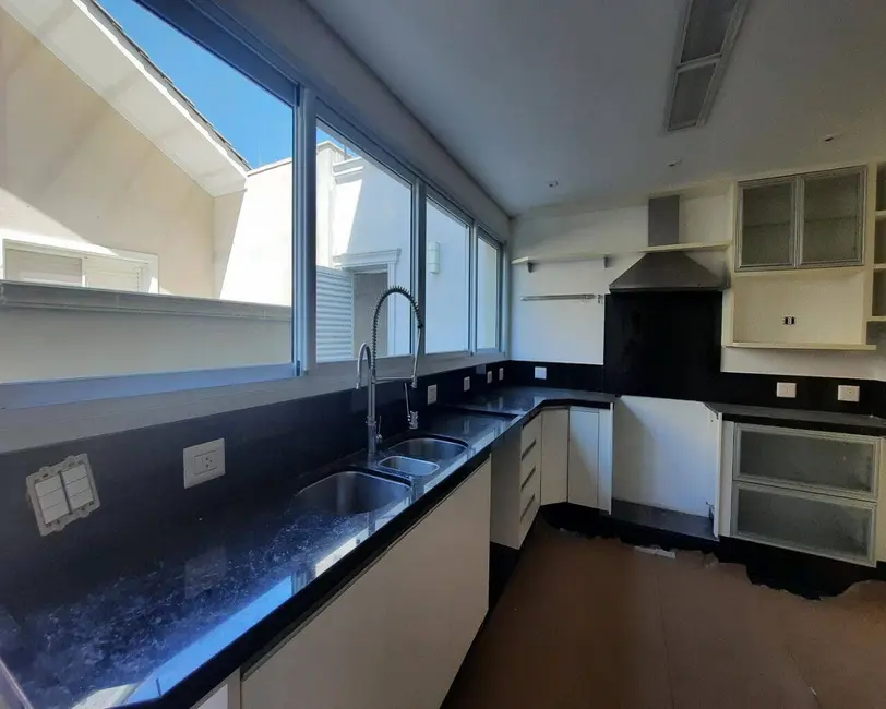 Casa com 4 quartos para alugar, 720m2 em Tamboré, Santana De Parnaiba - SP - imagem 5 Foto 5 de Casa com 4 quartos para alugar, 720m2 em Tamboré, Santana De Parnaiba - SP