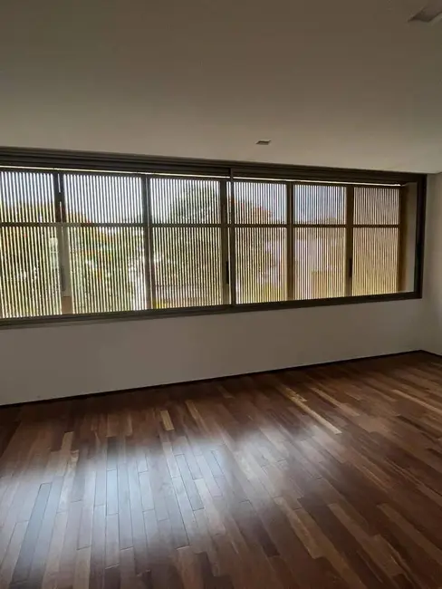 Casa com 4 quartos à venda, 560m2 em Alphaville Residencial Um, Barueri - SP - imagem 7 Foto 7 de Casa com 4 quartos à venda, 560m2 em Alphaville Residencial Um, Barueri - SP