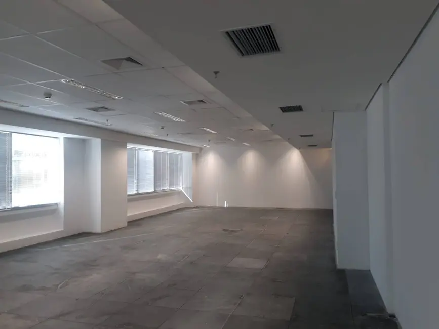 Sala Comercial para alugar, 483m2 em Barueri - SP - imagem 2 Foto 2 de Sala Comercial para alugar, 483m2 em Barueri - SP