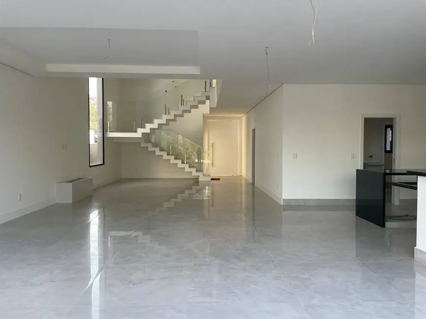 Casa com 4 quartos à venda, 569m2 em Alphaville, Santana De Parnaiba - SP - imagem 8 Foto 8 de Casa com 4 quartos à venda, 569m2 em Alphaville, Santana De Parnaiba - SP