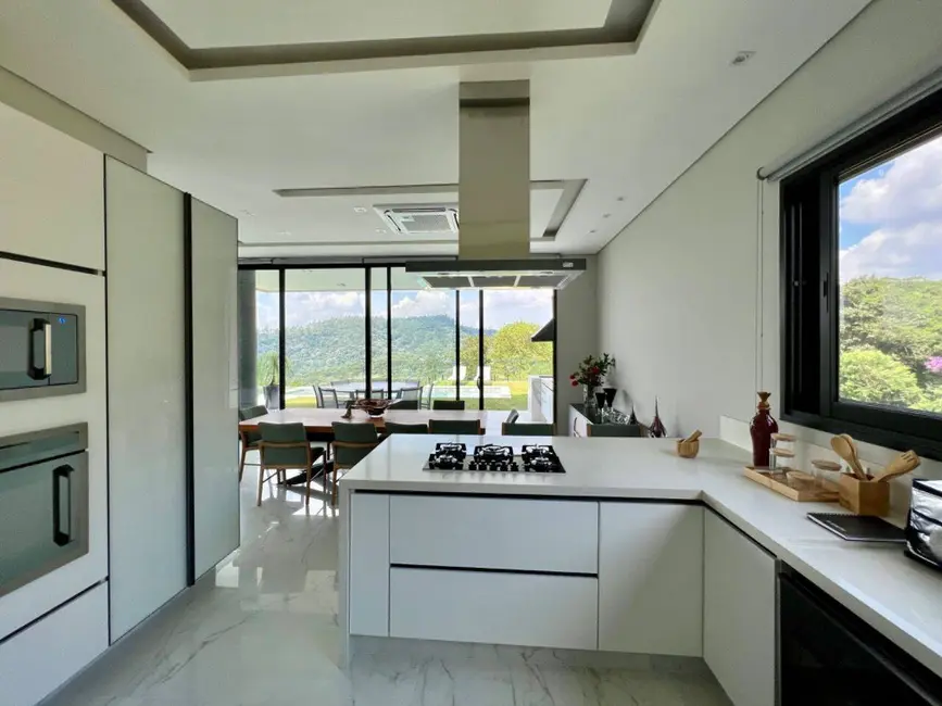 Casa com 4 quartos à venda, 520m2 em Alphaville, Santana De Parnaiba - SP - imagem 5 Foto 5 de Casa com 4 quartos à venda, 520m2 em Alphaville, Santana De Parnaiba - SP