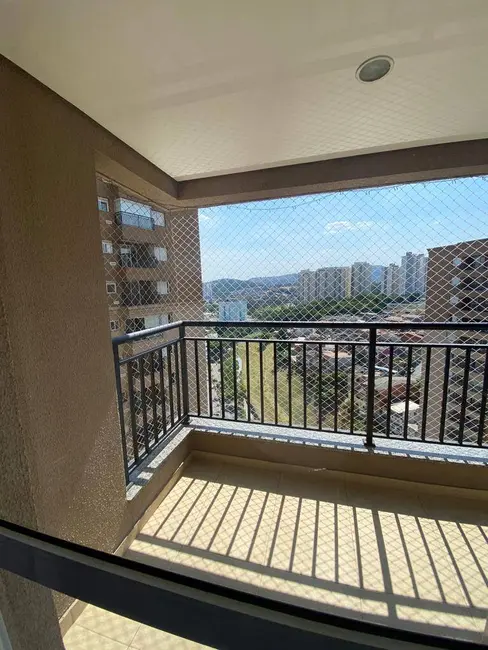 Foto 1 de Apartamento com 3 quartos para alugar, 76m2 em Jardim Tupanci, Barueri - SP