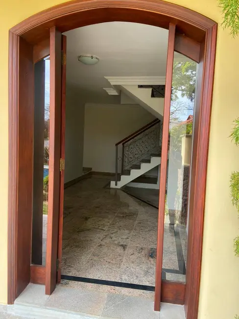 Casa com 4 quartos à venda, 700m2 em Alphaville, Santana De Parnaiba - SP - imagem 3 Foto 3 de Casa com 4 quartos à venda, 700m2 em Alphaville, Santana De Parnaiba - SP