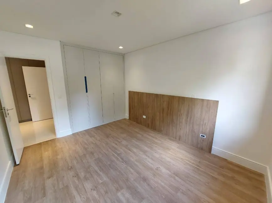 Foto 3 de Casa com 4 quartos à venda e para alugar, 562m2 em Alphaville, Santana De Parnaiba - SP