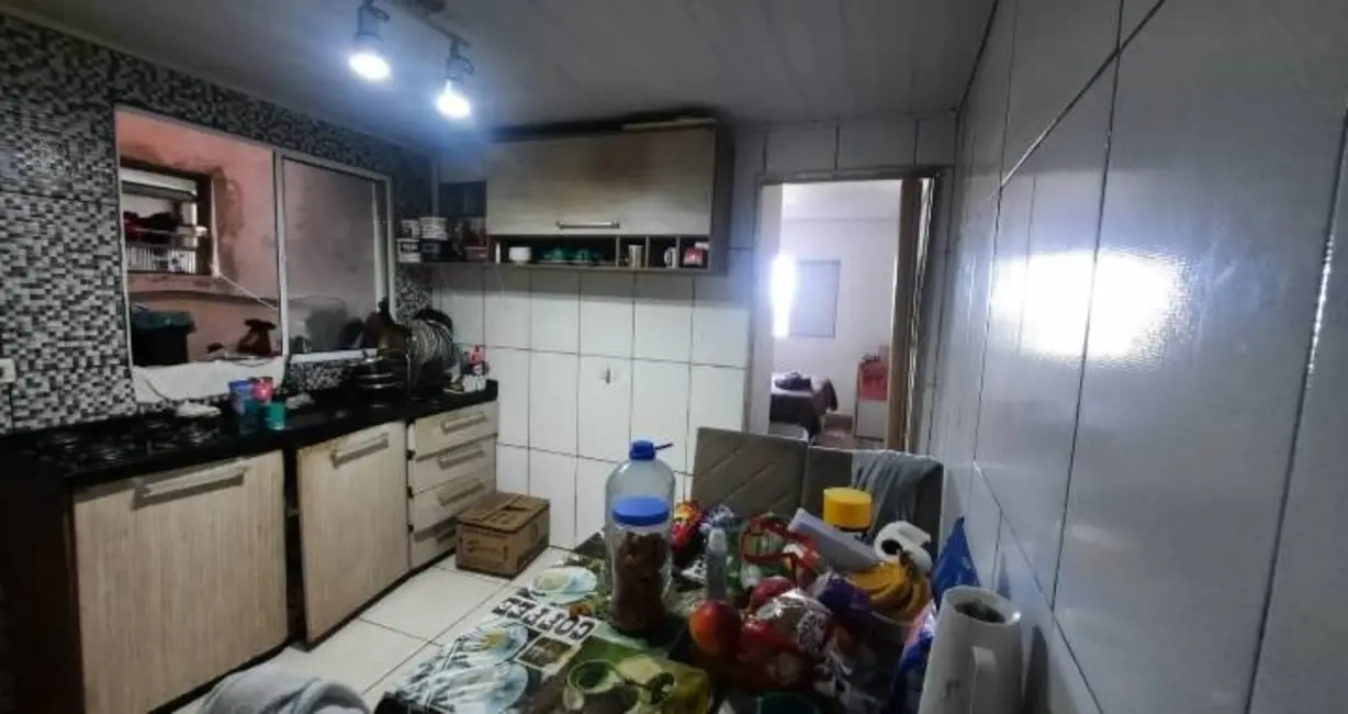 Foto 4 de Casa com 2 quartos à venda e para alugar, 150m2 em Jardim Tupanci, Barueri - SP