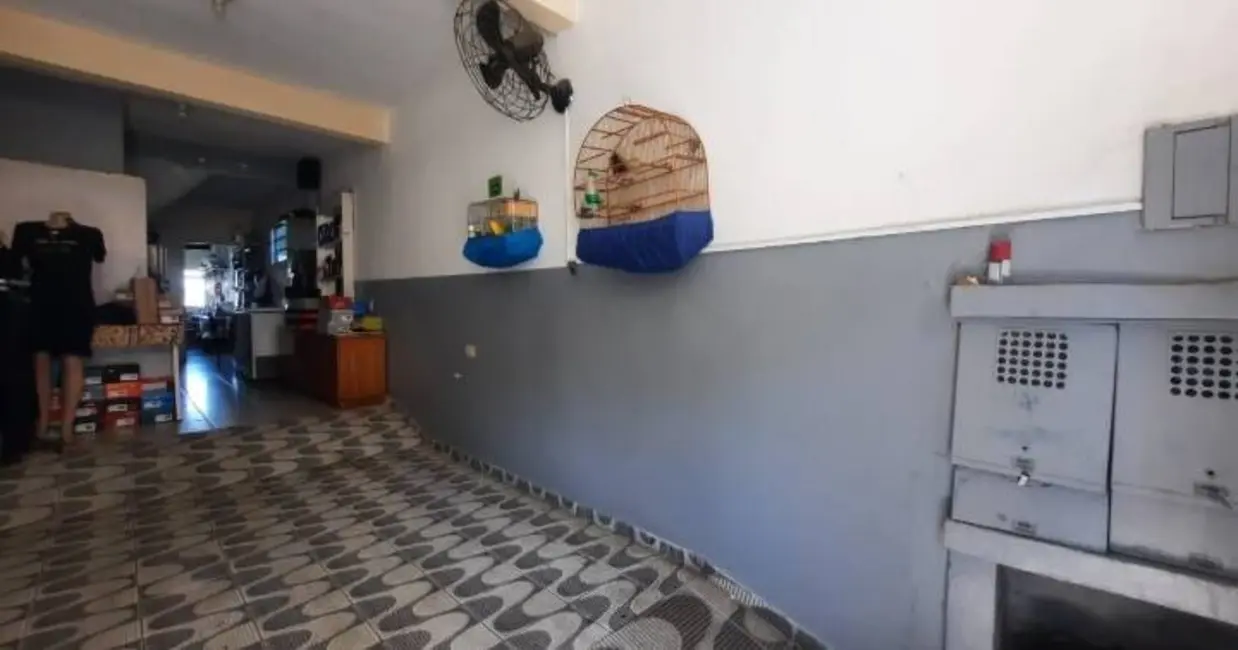 Foto 9 de Casa com 2 quartos à venda e para alugar, 150m2 em Jardim Tupanci, Barueri - SP