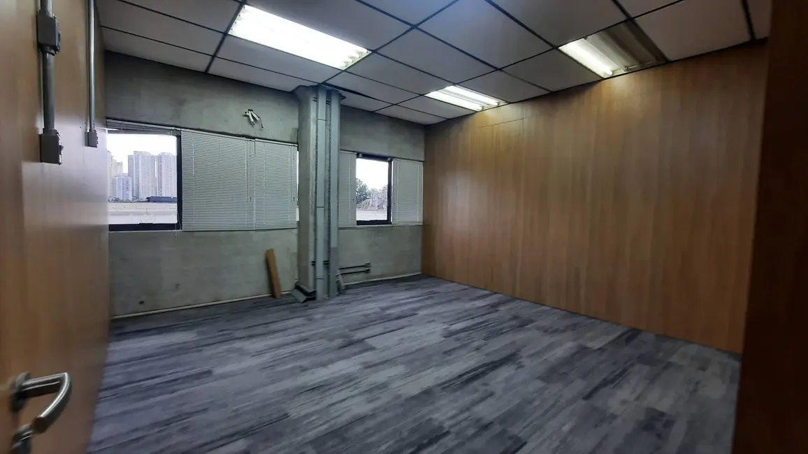 Armazém / Galpão para alugar, 4500m2 em Tamboré, Barueri - SP - imagem 7 Foto 7 de Armazém / Galpão para alugar, 4500m2 em Tamboré, Barueri - SP