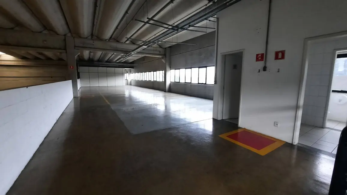 Armazém / Galpão para alugar, 4500m2 em Tamboré, Barueri - SP - imagem 2 Foto 2 de Armazém / Galpão para alugar, 4500m2 em Tamboré, Barueri - SP
