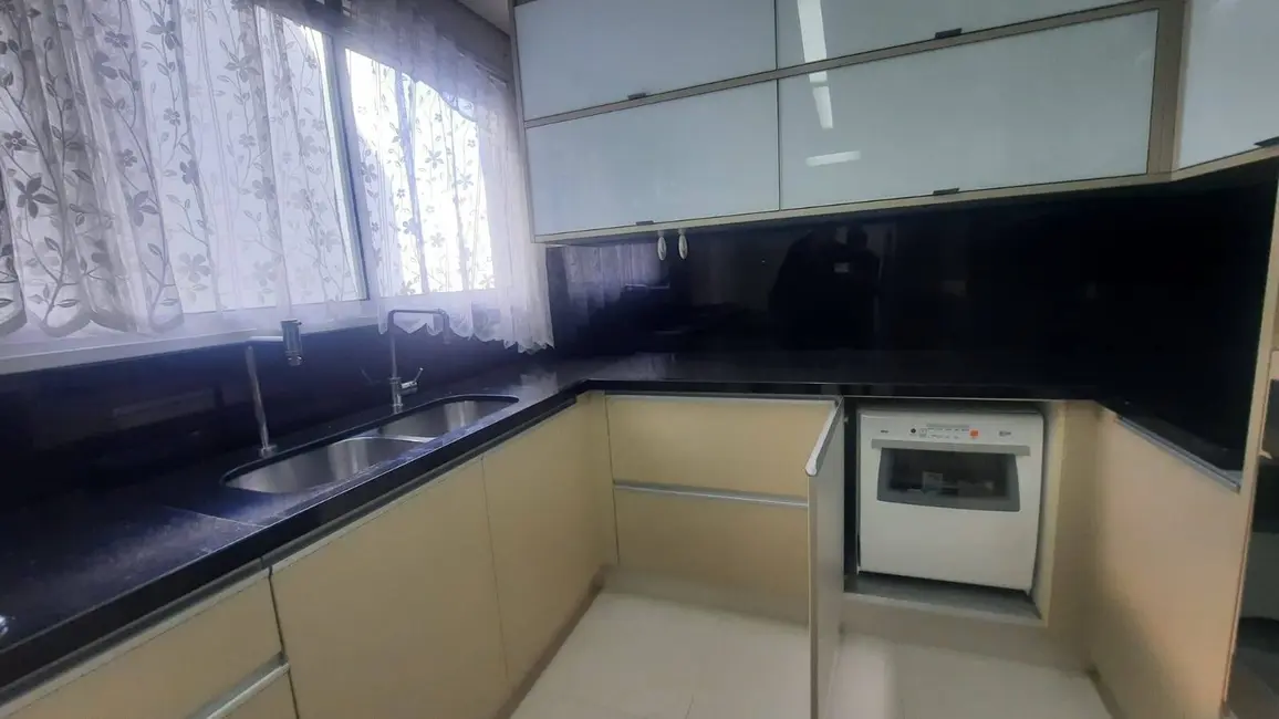 Foto 2 de Apartamento com 3 quartos para alugar, 189m2 em Alphaville Conde I, Barueri - SP