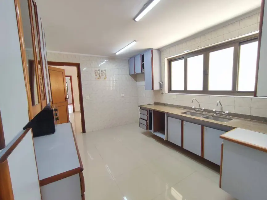 Casa com 2 quartos à venda e para alugar, 440m2 em Alphaville, Santana De Parnaiba - SP - imagem 7 Foto 7 de Casa com 2 quartos à venda e para alugar, 440m2 em Alphaville, Santana De Parnaiba - SP