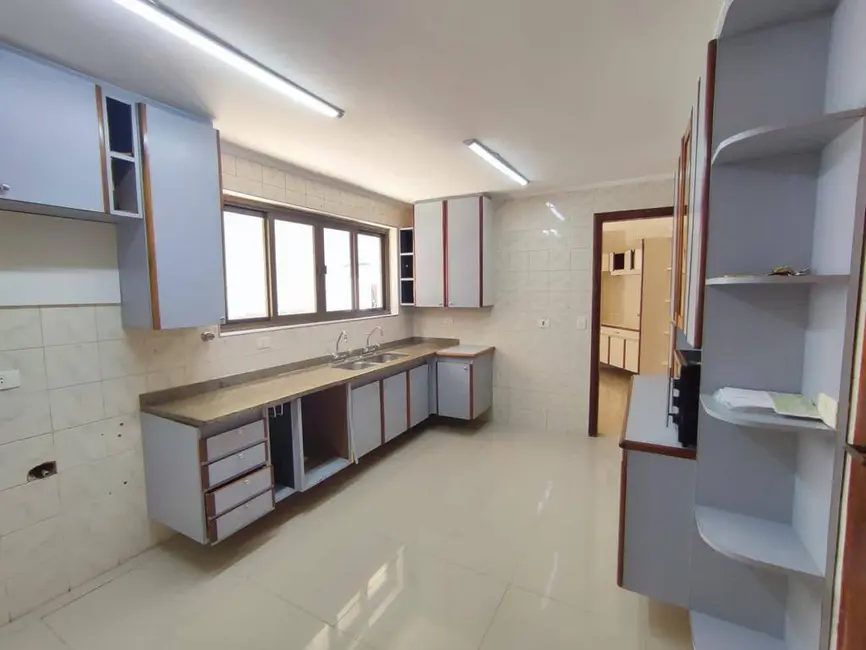Casa com 2 quartos à venda e para alugar, 440m2 em Alphaville, Santana De Parnaiba - SP - imagem 6 Foto 6 de Casa com 2 quartos à venda e para alugar, 440m2 em Alphaville, Santana De Parnaiba - SP
