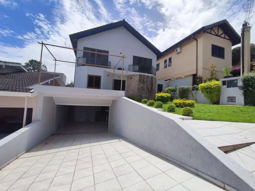 Casa com 2 quartos à venda e para alugar, 440m2 em Alphaville, Santana De Parnaiba - SP - imagem 3 Foto 3 de Casa com 2 quartos à venda e para alugar, 440m2 em Alphaville, Santana De Parnaiba - SP