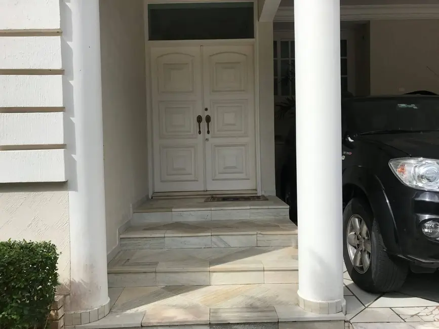 Casa com 5 quartos para alugar, 612m2 em Alphaville, Santana De Parnaiba - SP - imagem 8 Foto 8 de Casa com 5 quartos para alugar, 612m2 em Alphaville, Santana De Parnaiba - SP