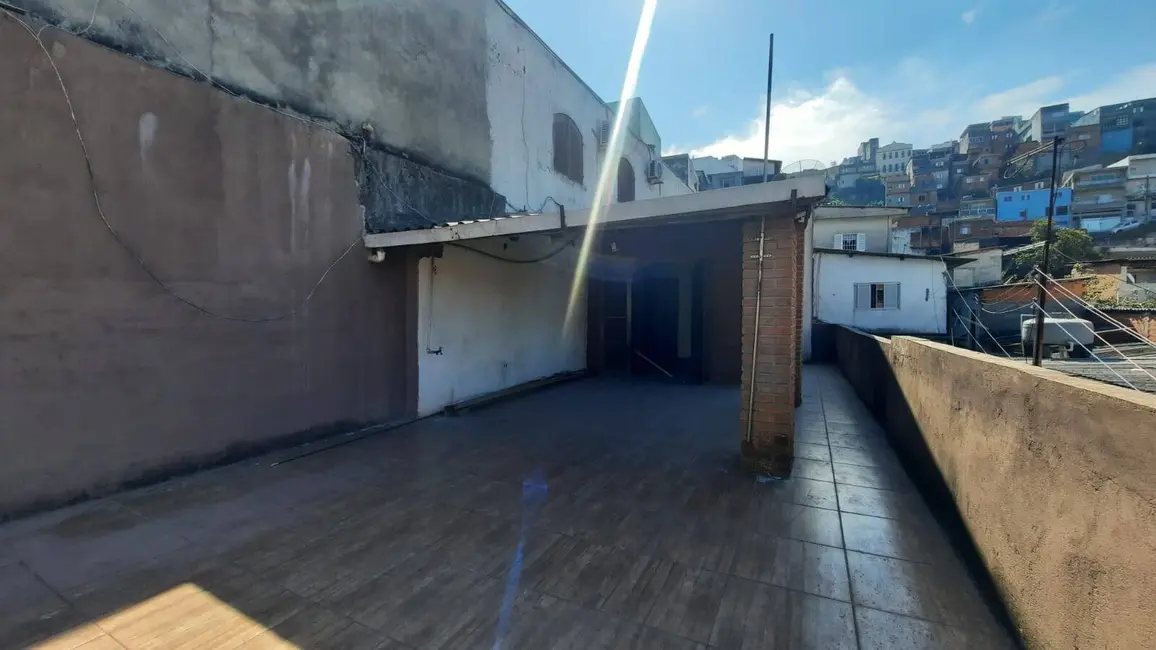 Casa com 3 quartos à venda em Vila Engenho Novo, Barueri - SP - imagem 1 Foto 1 de Casa com 3 quartos à venda em Vila Engenho Novo, Barueri - SP