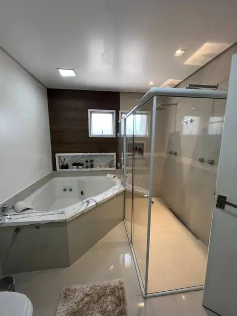 Foto 4 de Casa com 4 quartos para alugar em Alphaville, Santana De Parnaiba - SP