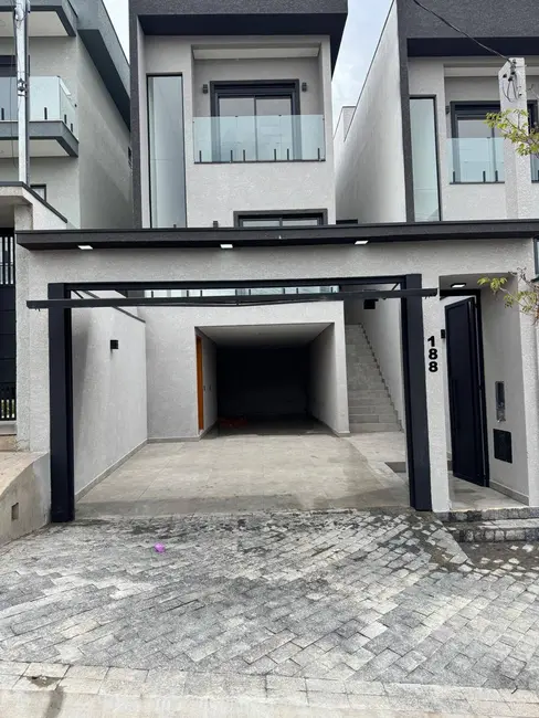 Casa com 3 quartos à venda, 150m2 em Santana De Parnaiba - SP - imagem 2 Foto 2 de Casa com 3 quartos à venda, 150m2 em Santana De Parnaiba - SP