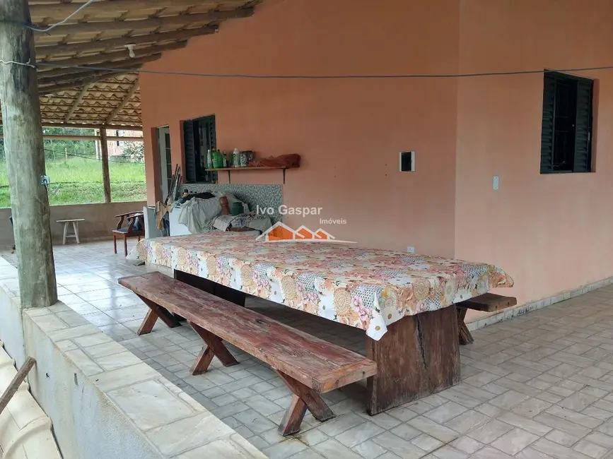 Sítio / Rancho com 3 quartos à venda, 1000m2 em Esmeraldas - MG - imagem 4 Foto 4 de Sítio / Rancho com 3 quartos à venda, 1000m2 em Esmeraldas - MG