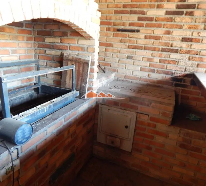 Foto 4 de Casa com 4 quartos à venda, 1800m2 em Centro, Esmeraldas - MG