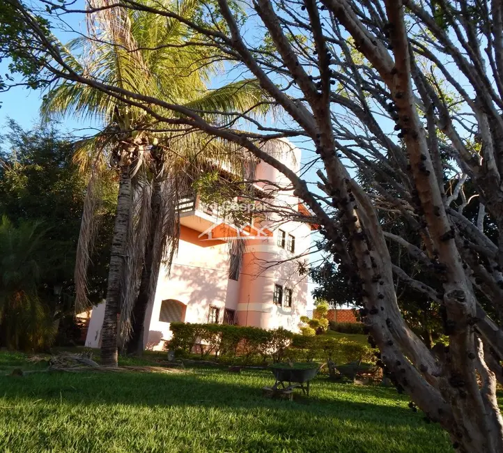 Foto 7 de Casa com 4 quartos à venda, 1800m2 em Centro, Esmeraldas - MG