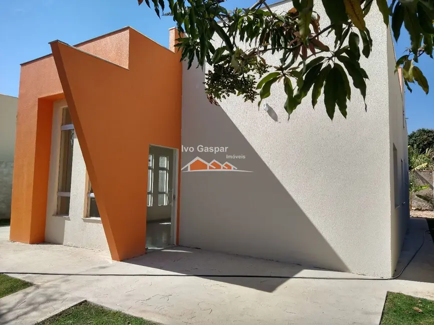 Casa com 3 quartos à venda, 450m2 em Esmeraldas - MG - imagem 2 Foto 2 de Casa com 3 quartos à venda, 450m2 em Esmeraldas - MG
