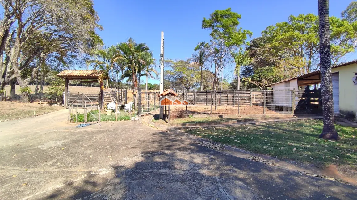 Sítio / Rancho à venda, 120000m2 em Centro, Divinopolis - MG - imagem 6 Foto 6 de Sítio / Rancho à venda, 120000m2 em Centro, Divinopolis - MG