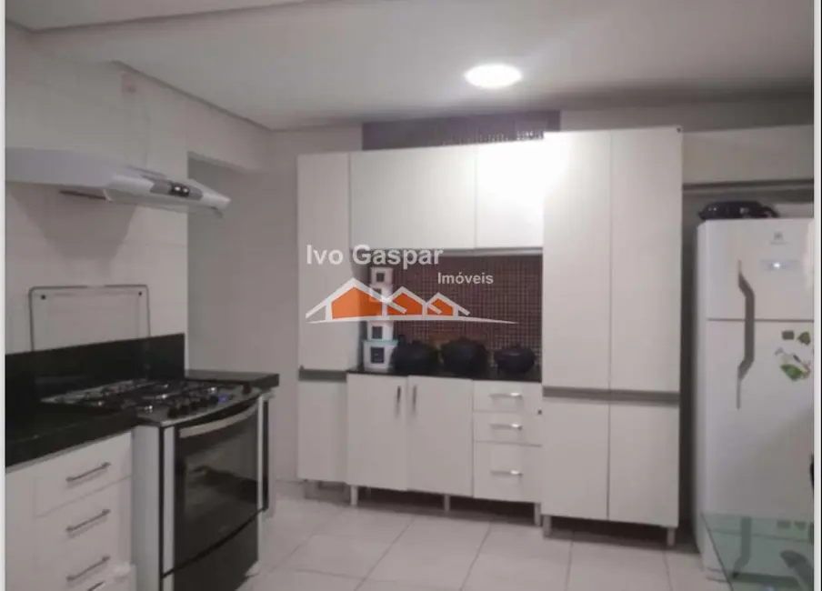 Foto 8 de Casa com 2 quartos à venda, 150m2 em Centro, Betim - MG