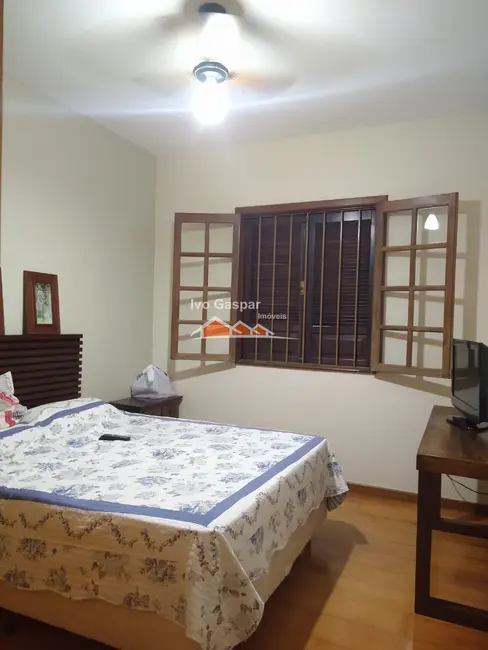 Casa com 5 quartos à venda, 300m2 em Esmeraldas - MG - imagem 7 Foto 7 de Casa com 5 quartos à venda, 300m2 em Esmeraldas - MG
