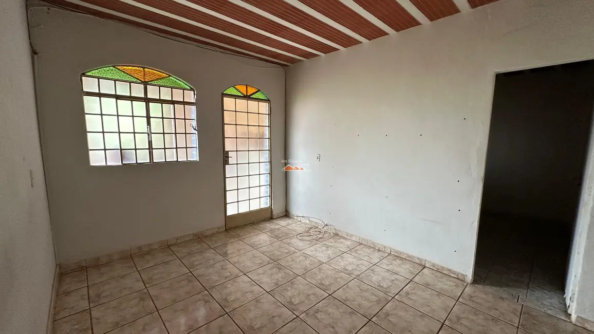Casa com 3 quartos à venda, 200m2 em Centro, Esmeraldas - MG - imagem 9 Foto 9 de Casa com 3 quartos à venda, 200m2 em Centro, Esmeraldas - MG