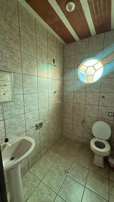 Casa com 3 quartos à venda, 200m2 em Centro, Esmeraldas - MG - imagem 5 Foto 5 de Casa com 3 quartos à venda, 200m2 em Centro, Esmeraldas - MG