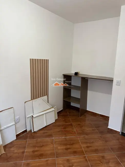 Casa com 2 quartos à venda, 60m2 em Esmeraldas - MG - imagem 3 Foto 3 de Casa com 2 quartos à venda, 60m2 em Esmeraldas - MG