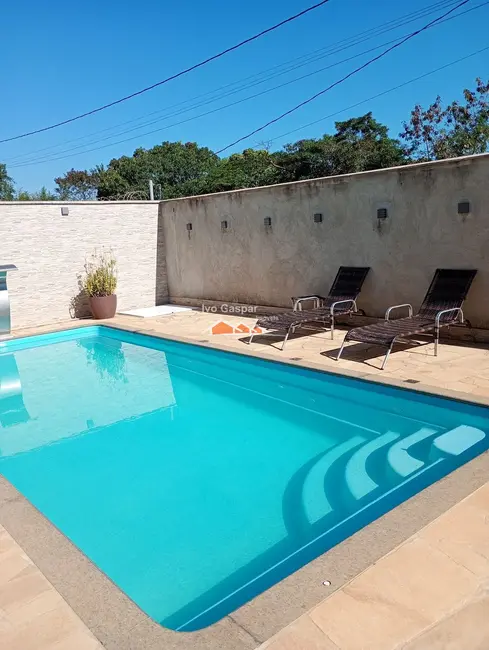 Foto 1 de Casa com 3 quartos à venda, 250m2 em Esmeraldas - MG