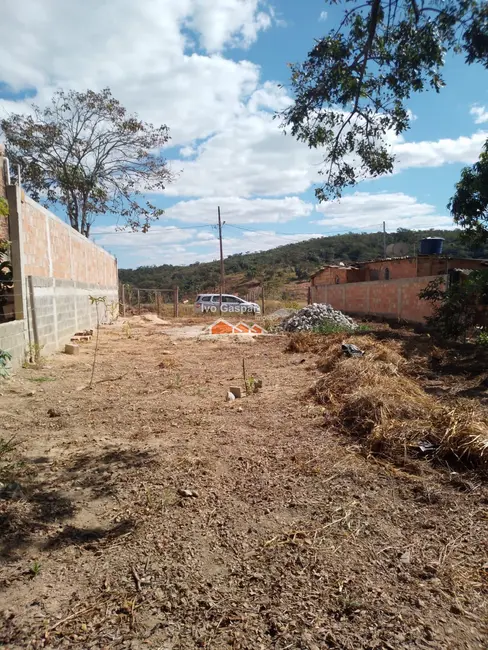 Foto 1 de Terreno / Lote à venda, 360m2 em Esmeraldas - MG